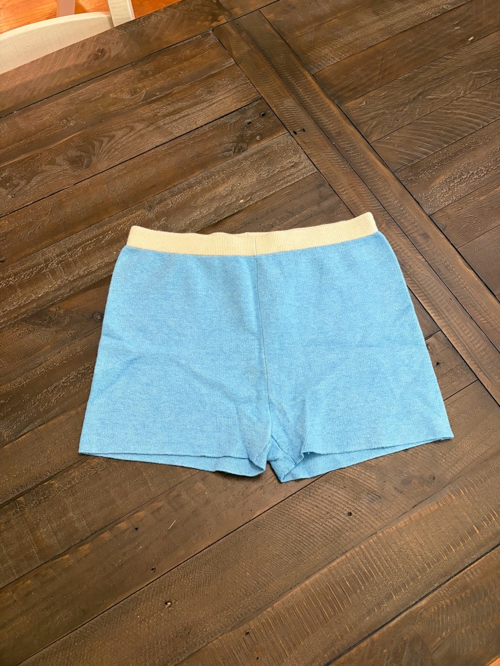 Kendall & Kylie Blue and Cream Knit Shorts